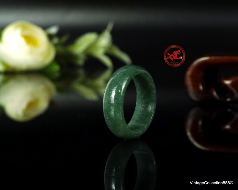 Anillo de jade jadeíta verde natural tamaño . 6,75 - 17 mm Anillo de jade jadeíta verde,  Certificado