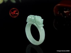 Anillo de jade Pixiu, tamaño 8,75-18,8 mm, anillo de jade jadeíta natural verde claro con certificado y tallado de Pixiu.