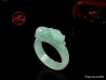 Anillo de jade Pixiu, tamaño 8,75-18,8 mm, anillo de jade jadeíta natural verde claro con certificado y tallado de Pixiu.