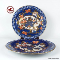 Set of two large decorative vintage plates in blue and gold Chinese porcelain hand painted