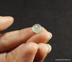 Jade cabochon 3 ct Icy...