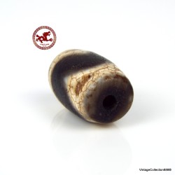 Antique,  Powerful and small agate bead Dzi,  Tibetan DZI "Tiger Tooth" high energy bead,  Tibetan agate bead