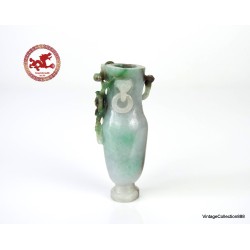 Chinese Snuff Bottle Jade carved, Rare and Ancient 19th Century of Qing Dynasty with a bird on branches & flowers